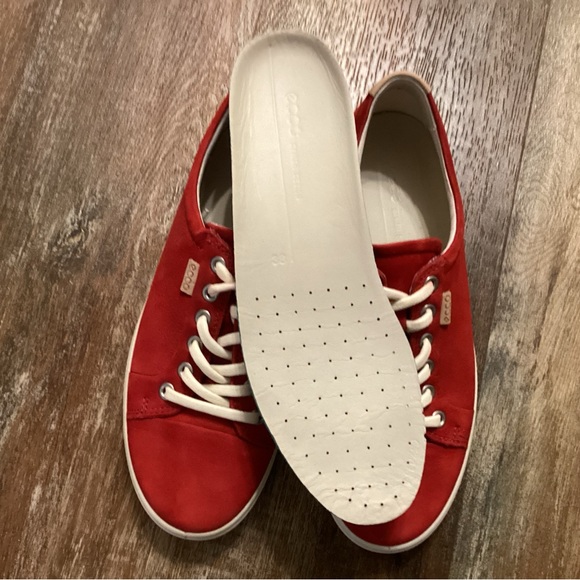 Ecco Soft 7 sneaker in red size 38 NWT - Picture 10 of 14